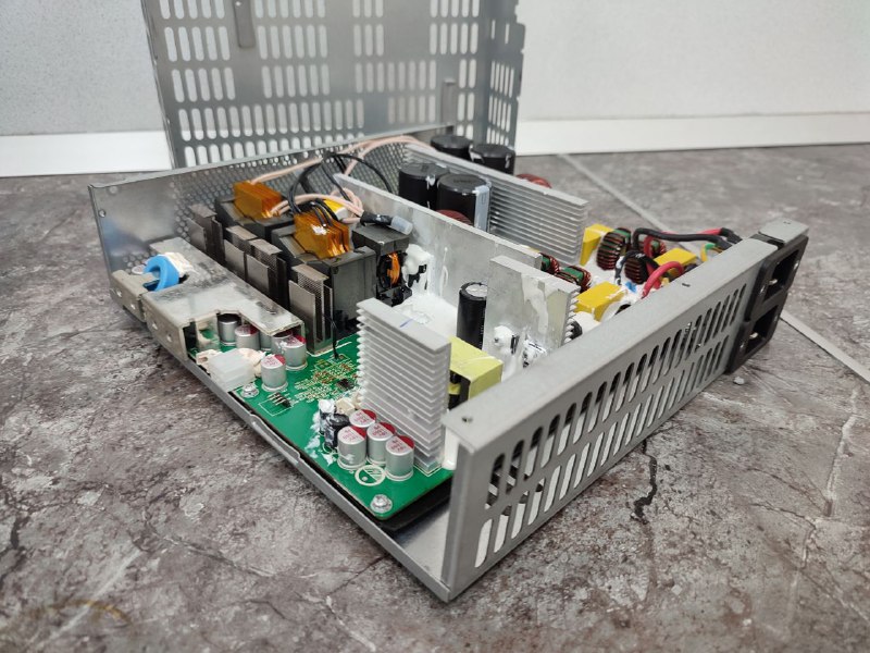 Блок питания Antminer S19