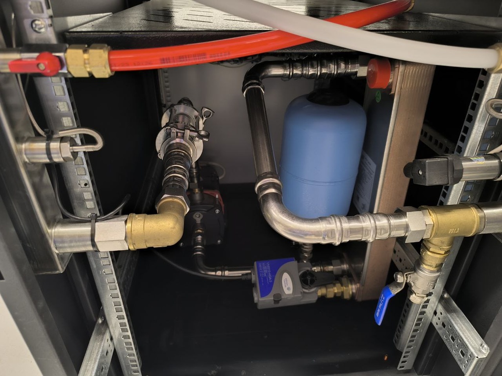 OCTAVA HYDRO U2 - Система охлаждения Whatsminer M63